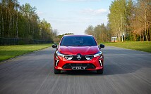 mitsubishi_colt_2023_czerwony_przod_2.jpg