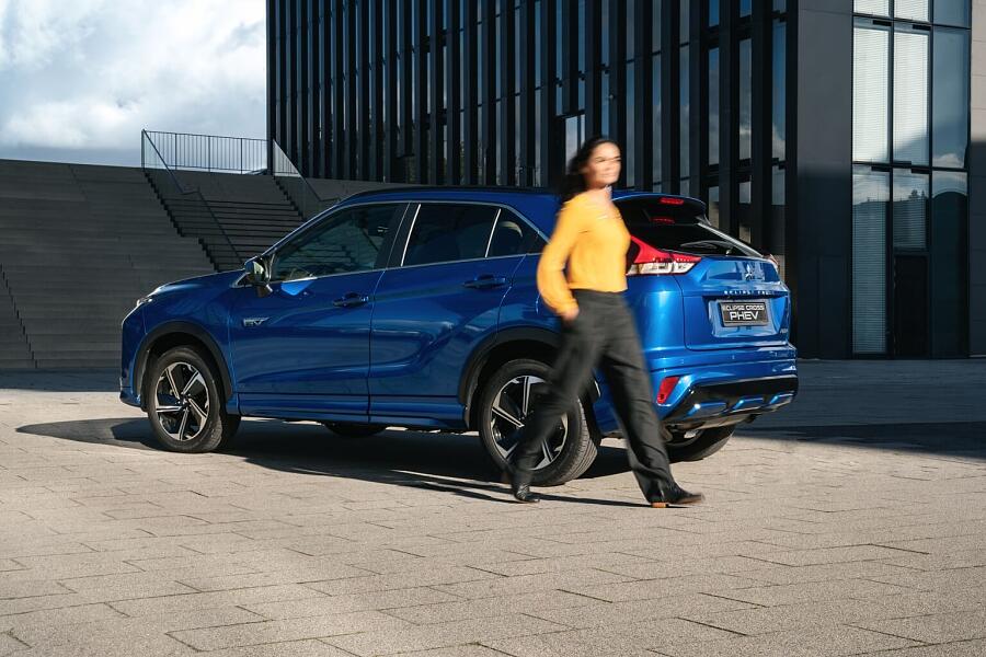 28_Eclipse_Cross_PHEV.jpg